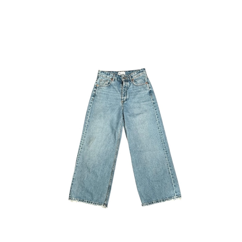 🚨𝐂𝐋𝐄𝐀𝐑𝐎𝐔𝐓 𝐒𝐀𝐋𝐄🚨𝐙𝐀𝐑𝐀 Wide leg crop jeans